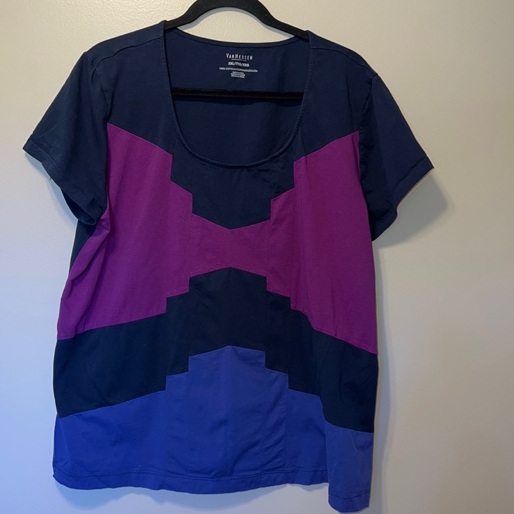 Vince Camuto Women's Navy and Purple Top